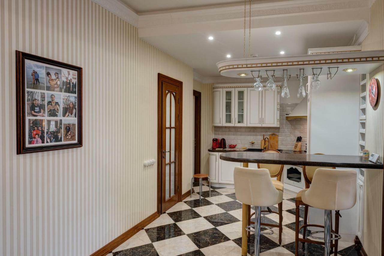 Dandelion Apartment Vecpilsetas Riga Exterior photo