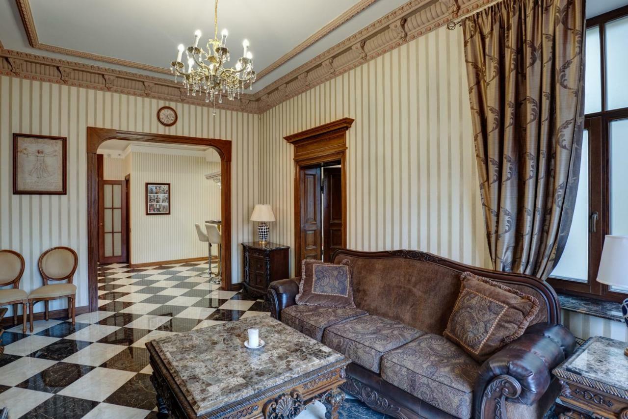 Dandelion Apartment Vecpilsetas Riga Exterior photo